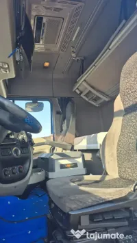 DAF XF105 autocamion cu remorcă tandem gata de muncă