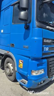 DAF XF105 autocamion cu remorcă tandem gata de muncă