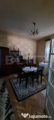 Casa cu etaj si 3 camere 