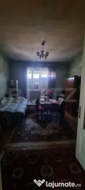 Casa cu etaj si 3 camere 
