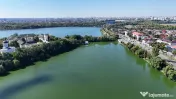 Teren de casa langa lac si metrou 