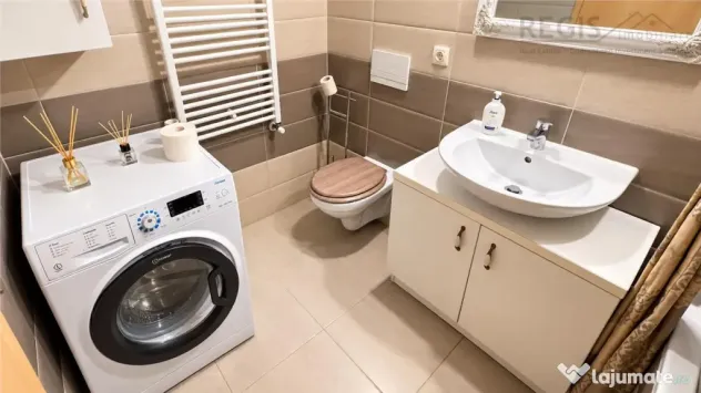 Apartament 2 camere | Avantgarden Tractoru Coresi | Parcare - Brasov (Brasov)