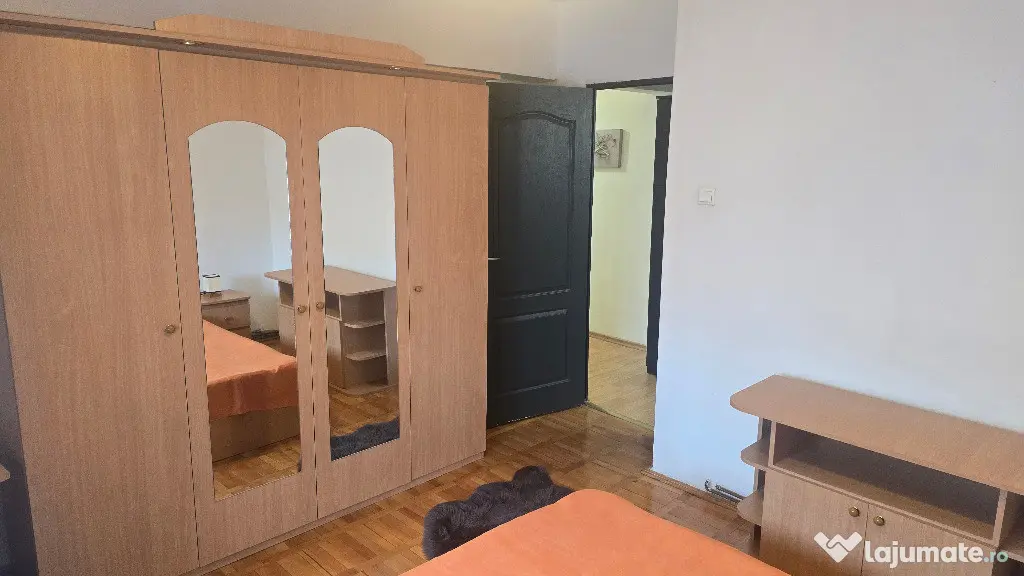 Inchiriez apartament 2 camere dec Deva, Spitalului Judetean, etaj 2 - Deva (Hunedoara)