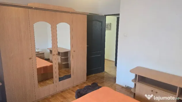 Inchiriez apartament 2 camere dec Deva, Spitalului Judetean, etaj 2 - Deva (Hunedoara)