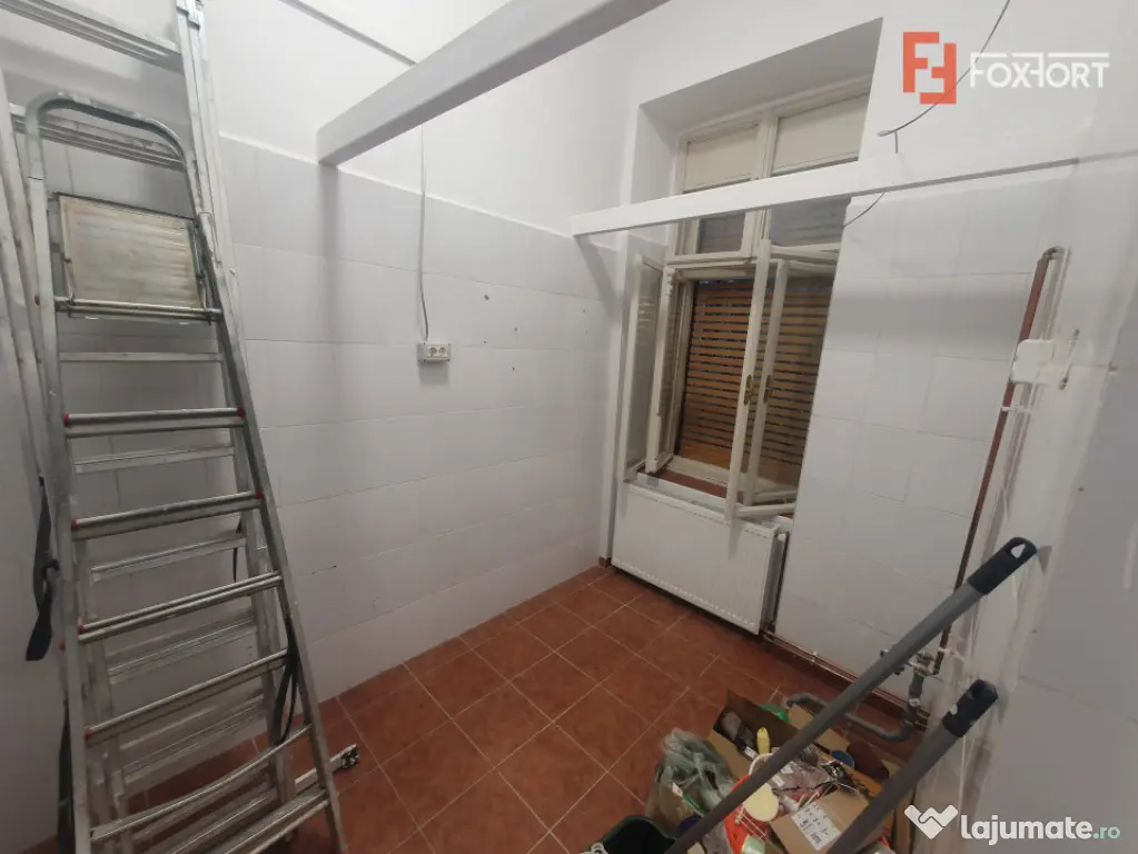 Spatiu comercial de inchiriat, 42 mp, in Piata Mocioni - Timisoara (Timis)