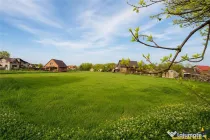 Teren 1.700 mp intravilan, intre case, potential dublu, Lunc