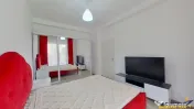 Apartament mobilat, 2 camere decomandate, loc de parcare, Ur 