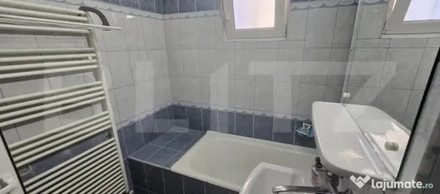 Apartament 3 camere, 80 mp utili , parter-zona Micro 16 - Satu Mare (Satu-Mare)