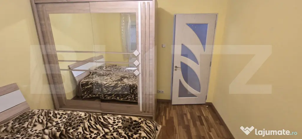 Apartament 3 camere, 80 mp utili , parter-zona Micro 16 - Satu Mare (Satu-Mare)