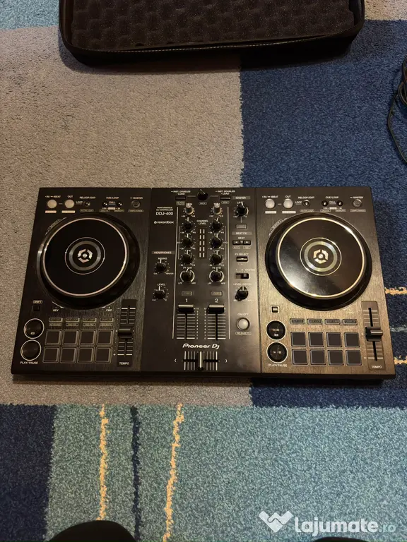 Pioneer DDJ-400 + Borsetă originală / Pachet complet