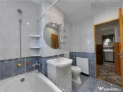 Apartament decomandat cu 3 camere si 2 bai in Bartolomeu 