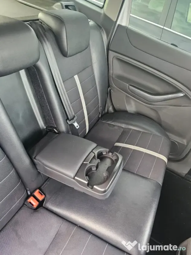 Vand ford Kuga 2011