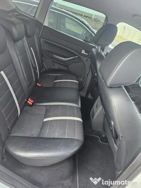 Vand ford Kuga 2011