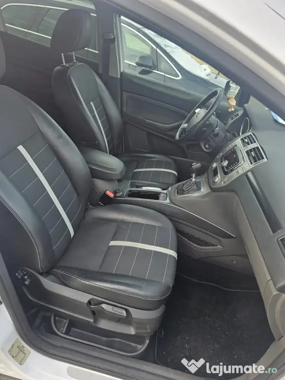 Vand ford Kuga 2011