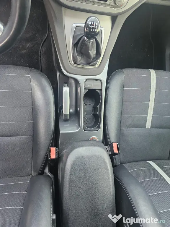 Vand ford Kuga 2011
