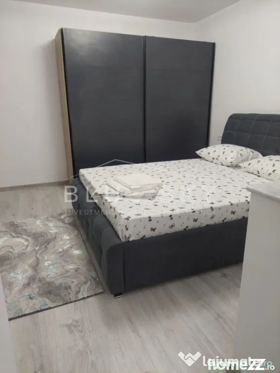 Scoala 7 - Apartament 3 cam decomandat - Constanta (Constanta)