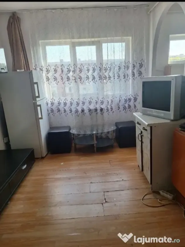 Garsoniera de vanzare
