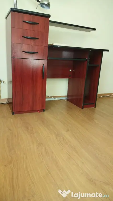 Birou PC, slim cu spatii depozitare