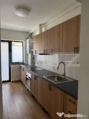 Apartament cu 2 camere decomandat + parcare proprie | Flore? 