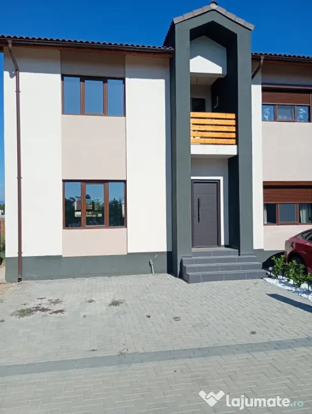 Apartament tip casă duplex