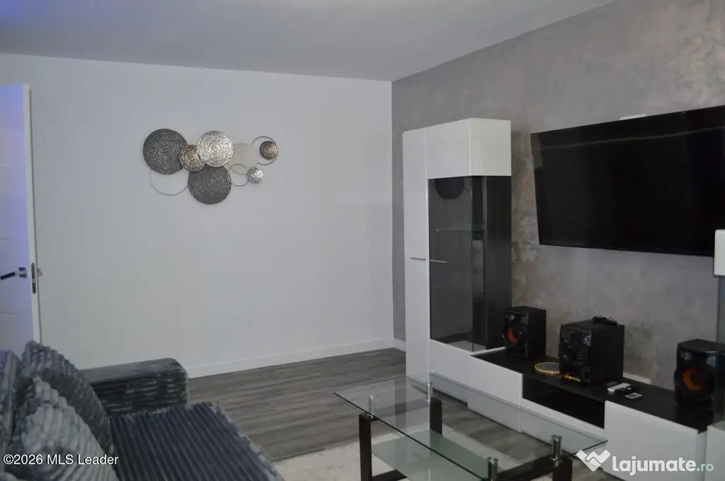 Nord - Apartament 3 Camere, 64 Mp - Pitesti (Arges)