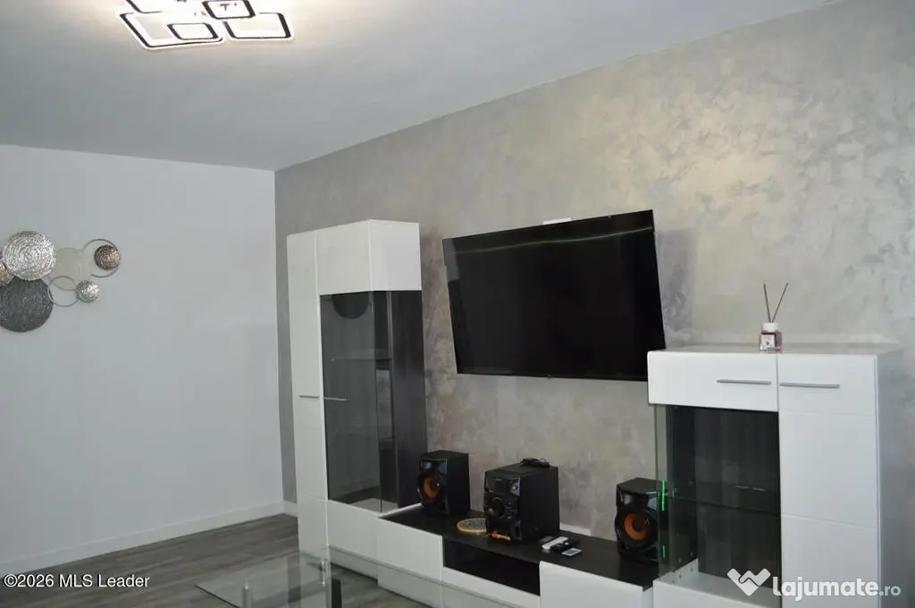 Nord - Apartament 3 Camere, 64 Mp - Pitesti (Arges)