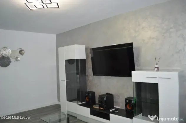 Nord - Apartament 3 Camere, 64 Mp - Pitesti (Arges)