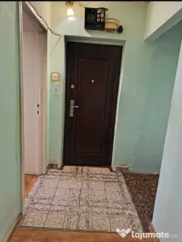 Apartament Cu 3 Camere Decomandate Etaj 1 - Zona George Enescu 