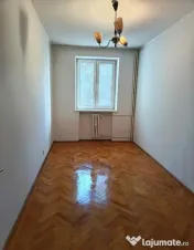 Apartament Cu 3 Camere Decomandate Etaj 1 - Zona George Enescu