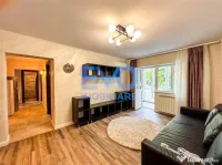 Apartament cu 3 camere, etajul 1, decomandat, zona Centrala 