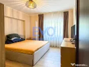 Apartament cu 3 camere, etajul 1, decomandat, zona Centrala