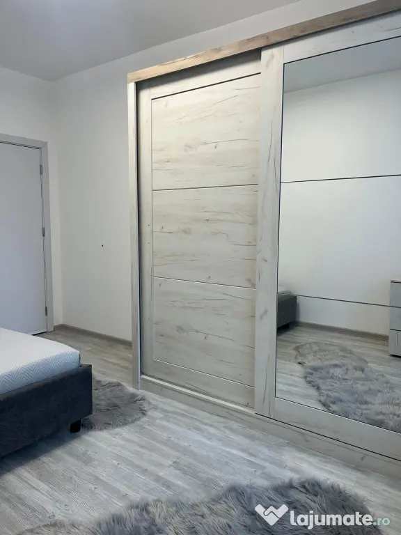 Apartament 2 camere de închiriat cu loc de parcare