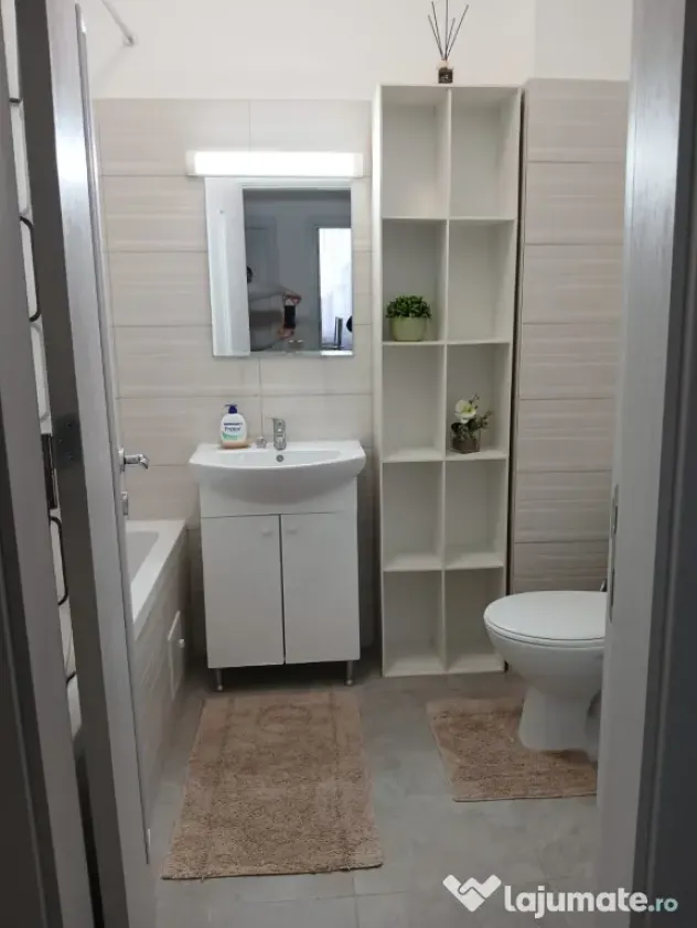 Apartament 2 camere de închiriat cu loc de parcare