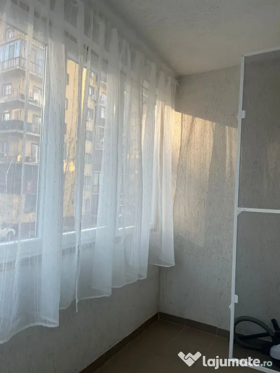 Apartament 2 camere de închiriat cu loc de parcare
