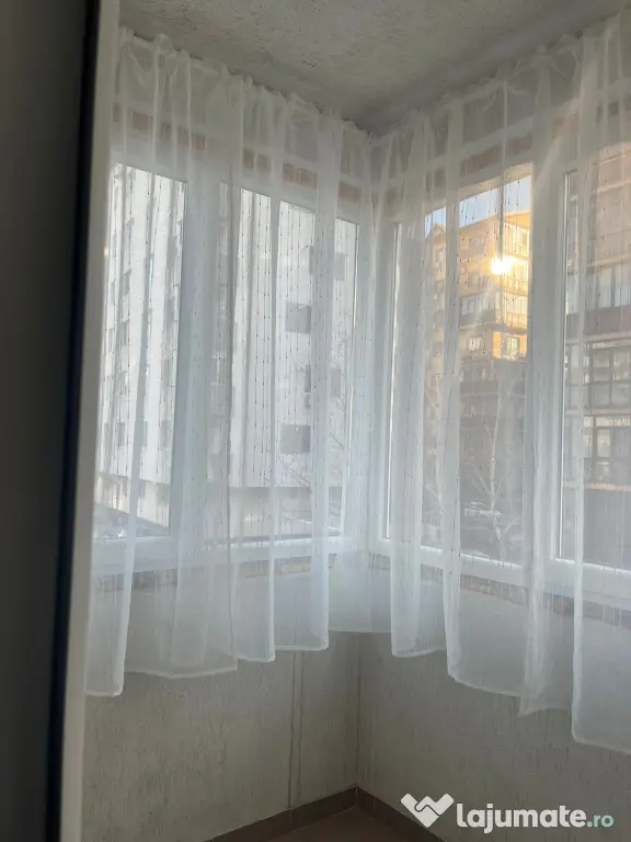 Apartament 2 camere de închiriat cu loc de parcare