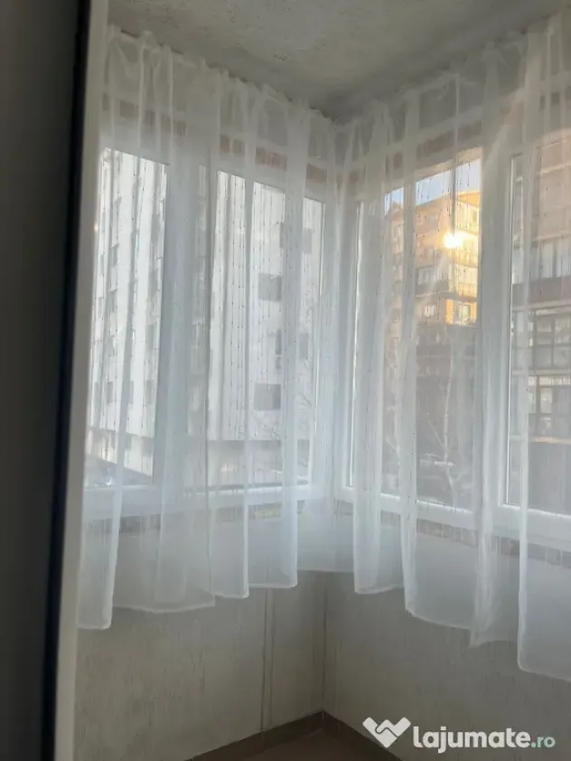 Apartament 2 camere de închiriat cu loc de parcare