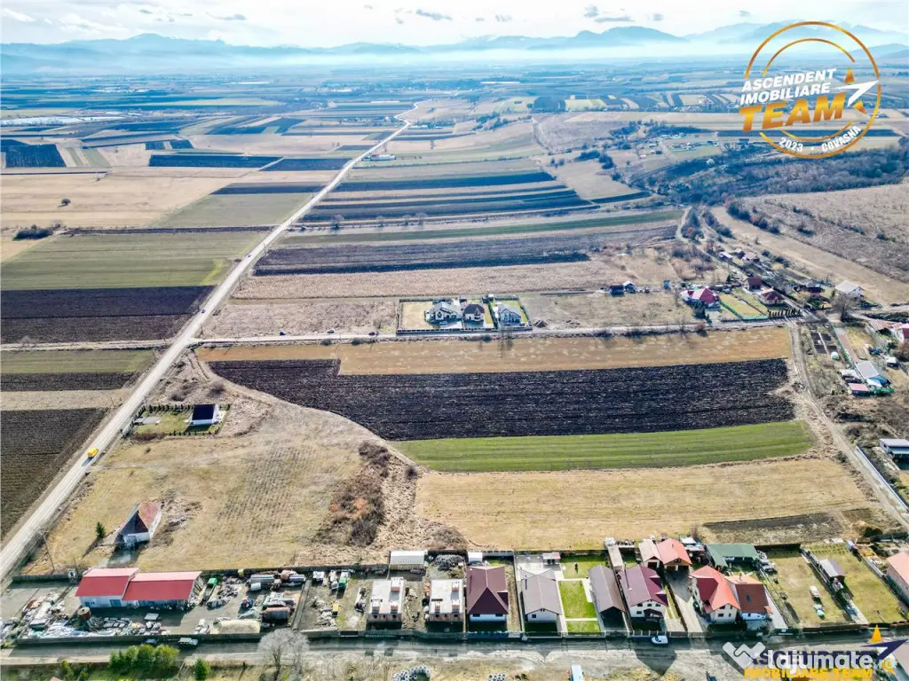 Proprietate remarcabila: 32.000mp teren, acces direct DJ112, - Sfantu Gheorghe (Covasna)