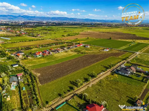 Proprietate remarcabila: 32.000mp teren, acces direct DJ112, - Sfantu Gheorghe (Covasna)