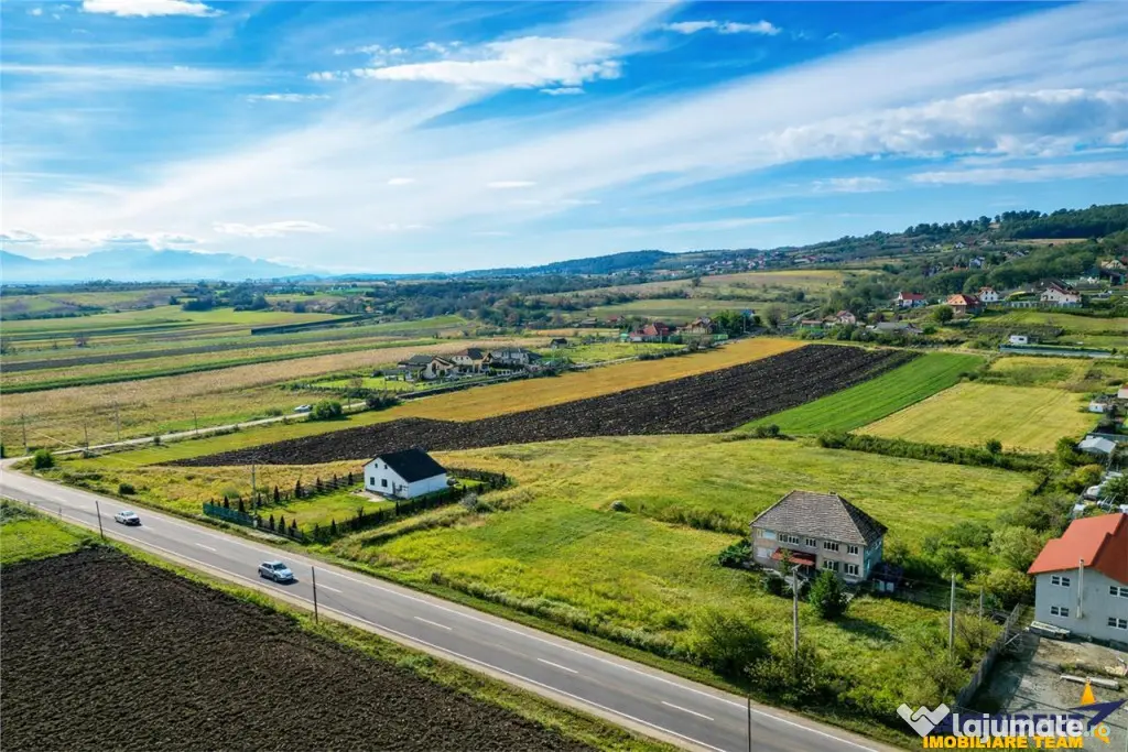 Proprietate remarcabila: 32.000mp teren, acces direct DJ112, - Sfantu Gheorghe (Covasna)