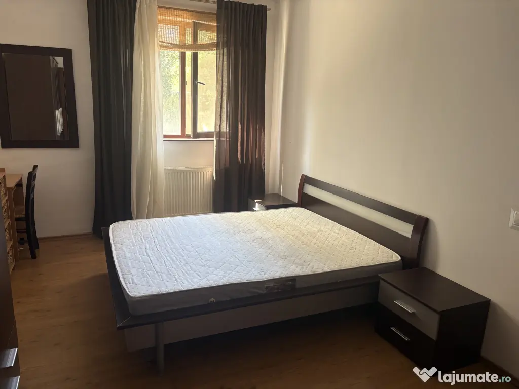 Vand apartament de 3 camere in Complex Jupiter