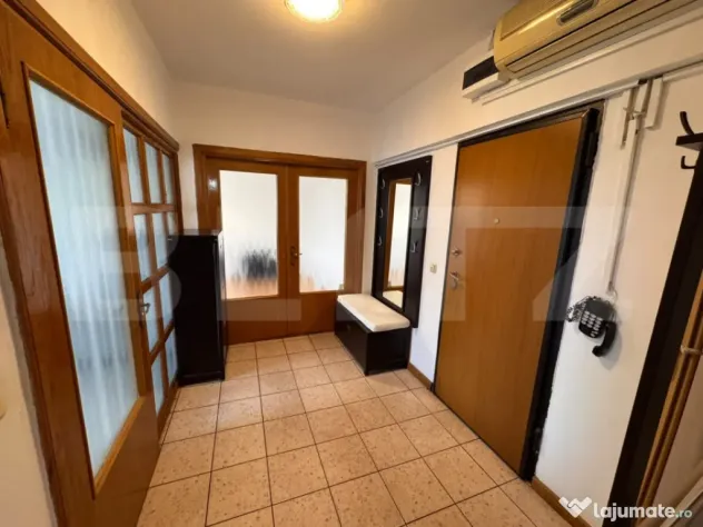 Apartament 3 camere decomandat de inchiriat,central,Zona KFC - Craiova (Dolj)