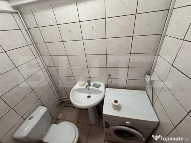 Apartament 3 camere decomandat de inchiriat,central,Zona KFC - Craiova (Dolj)