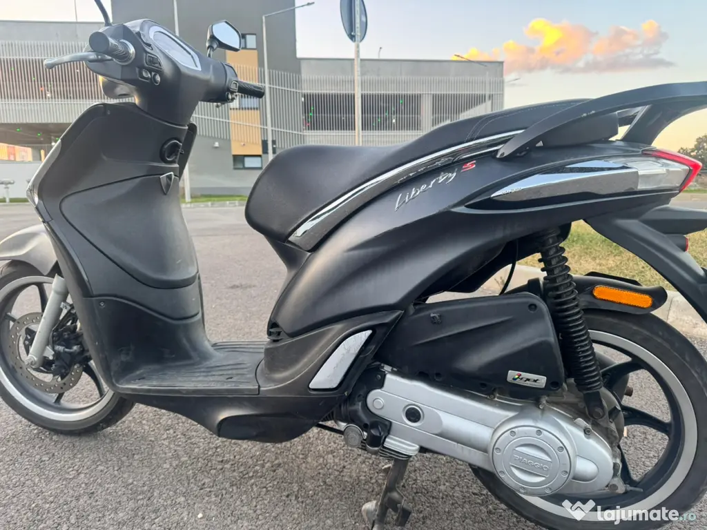 Scuter Piaggio Liberty S 50
