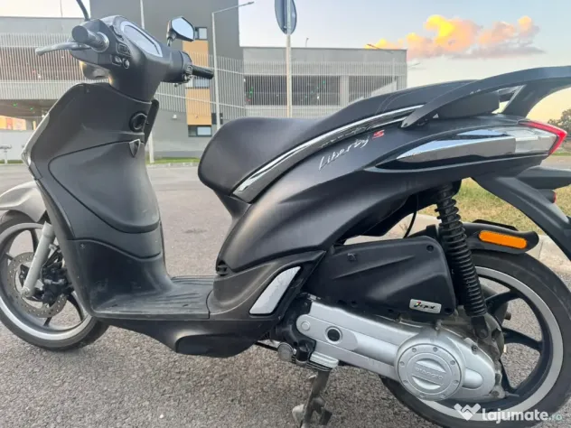 Scuter Piaggio Liberty S 50
