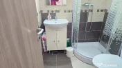 Inchiriez apartament 4 camere decomandat, Deva zona Liliacului, etaj 2