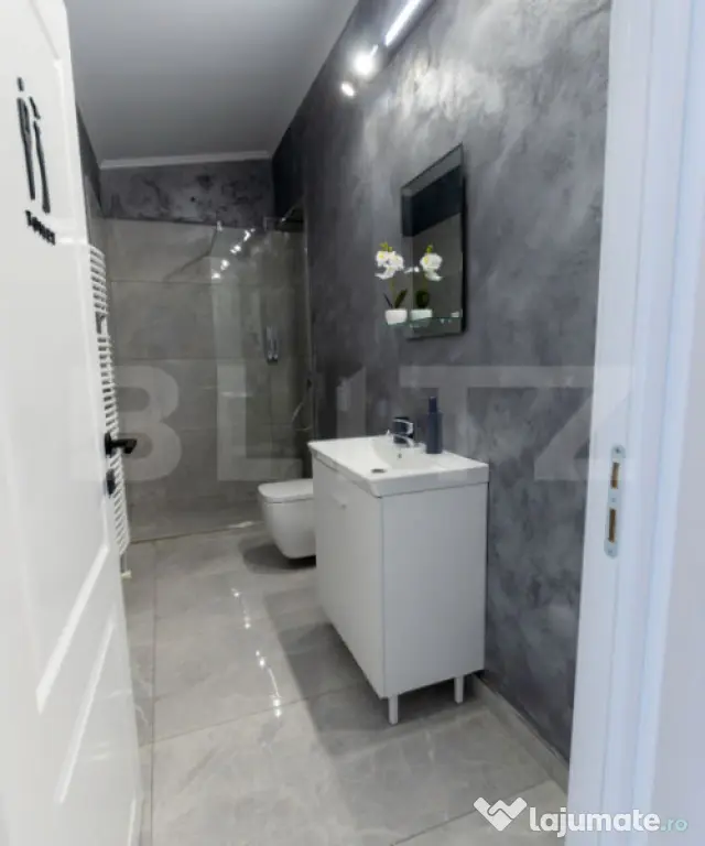 Vilă Exclusivistă 305 mp Util | 2 Piscine, SPA/Jacuzzi | - Santana De Mures (Mures)