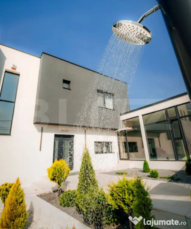 Vilă Exclusivistă 305 mp Util | 2 Piscine, SPA/Jacuzzi | - Santana De Mures (Mures)
