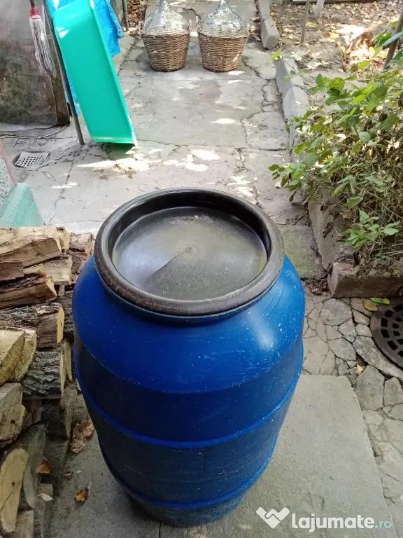 Butoi din plastic