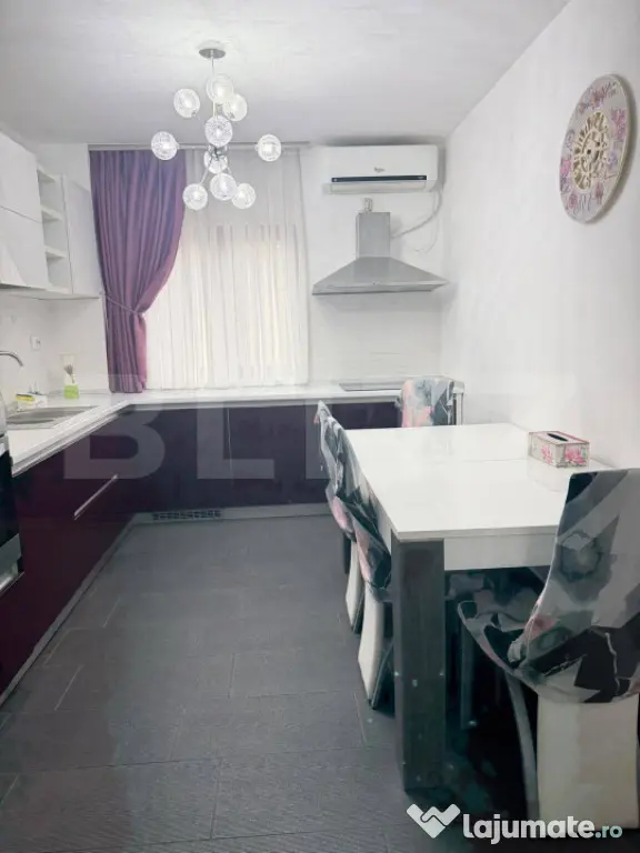 Încheriere Apartament 3 Camere Ultracentral - Oradea (Bihor)