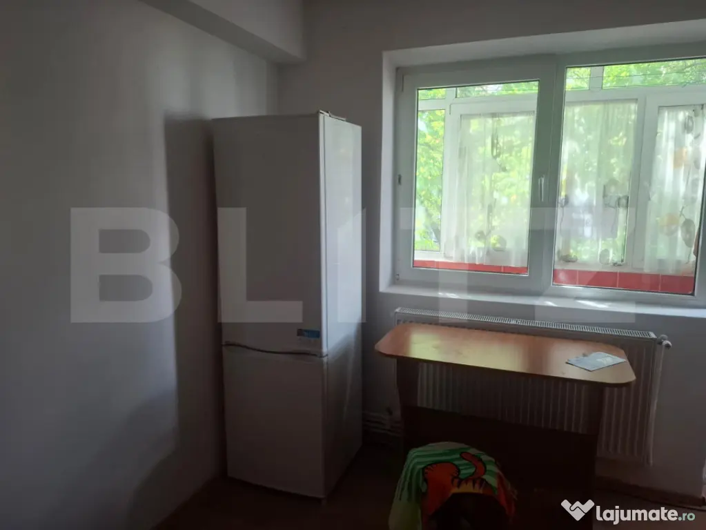 Apartament de vanzare etaj 1 zona linistita - Titu (Dambovita)